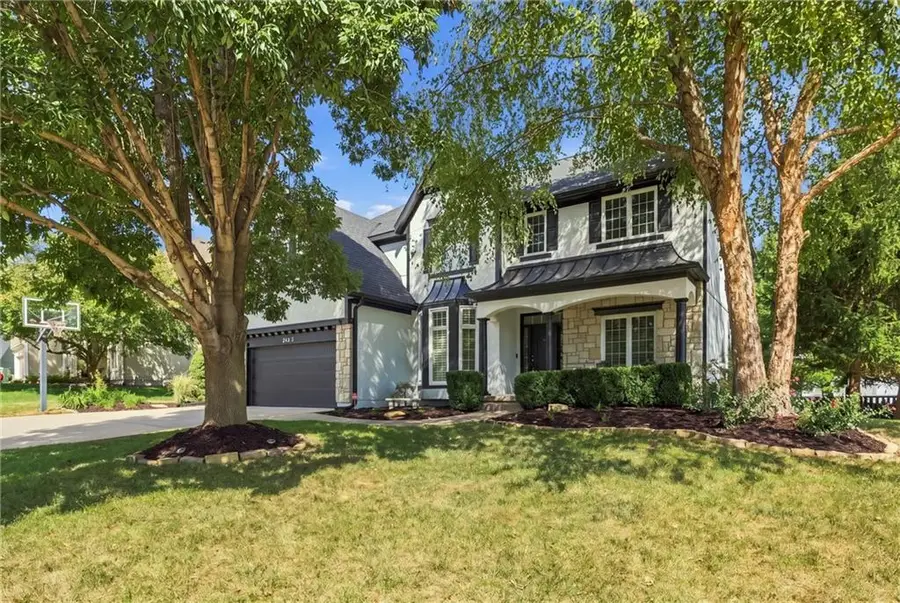 22218 W 57th Street, Shawnee, KS 66226 - #2