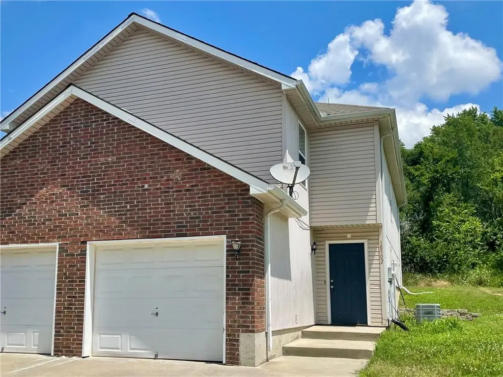 18502 E 3rd Street Court, Independence, MO 64056 - #1