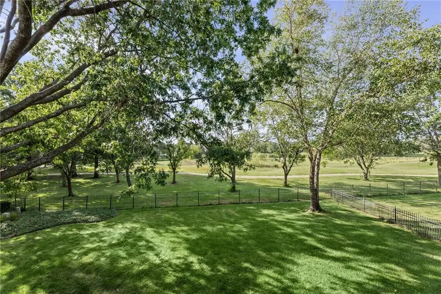 6505 W 132nd Terrace, Overland Park, KS 66209 - #3