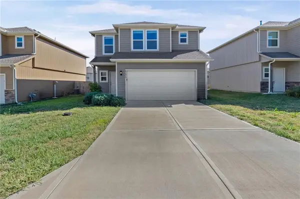 21317 W 215th Street, Spring Hill, KS 66083