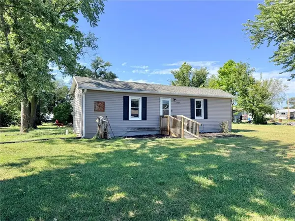 2307 Webster Street, Trenton, MO 64683
