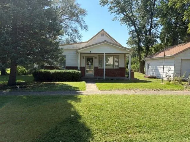 103 E 4th Street, Muscotah, KS 66058 - #1