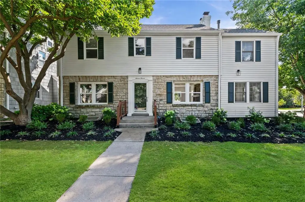 1111 W 77th Terrace, Kansas City, MO 64114 - #1