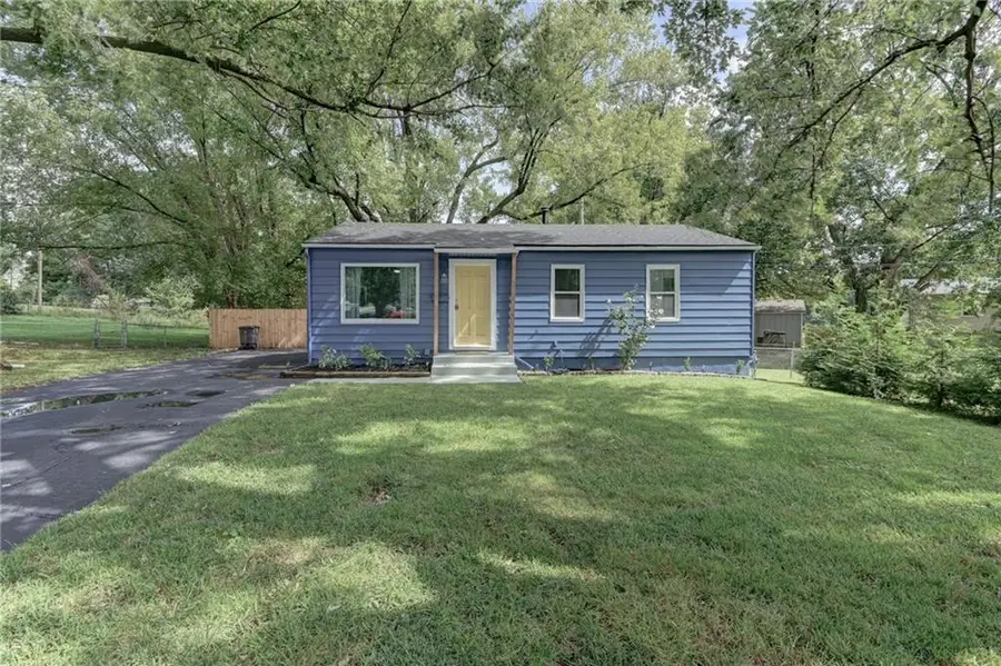 1503 N Hocker Avenue, Independence, MO 64050 - #3