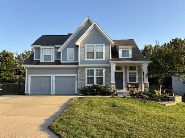 2325 W Piatt Lane, Olathe, KS 66061