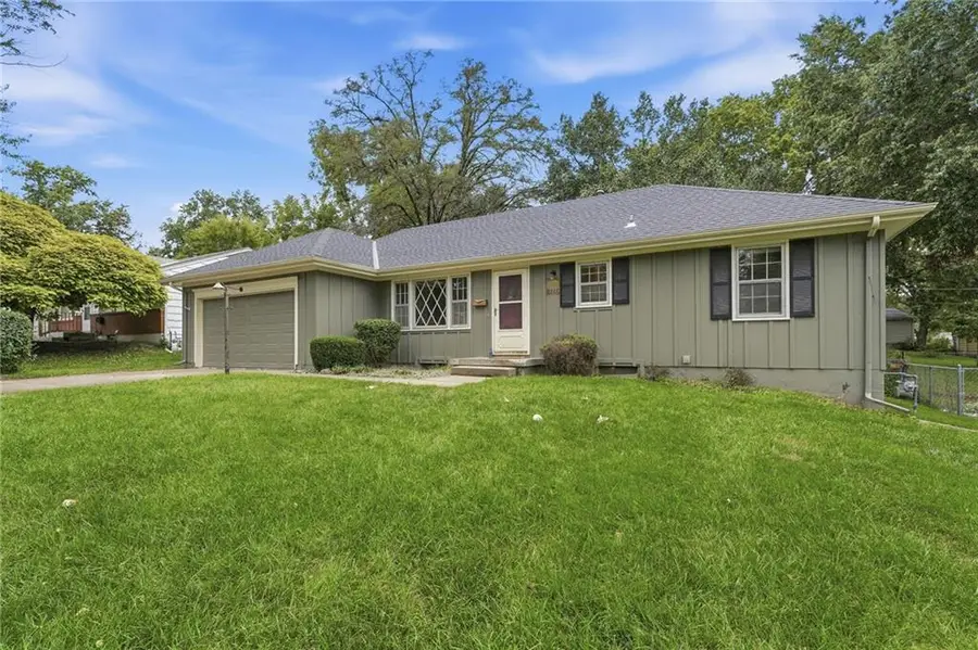 8116 W 92nd Street, Overland Park, KS 66212 - #2