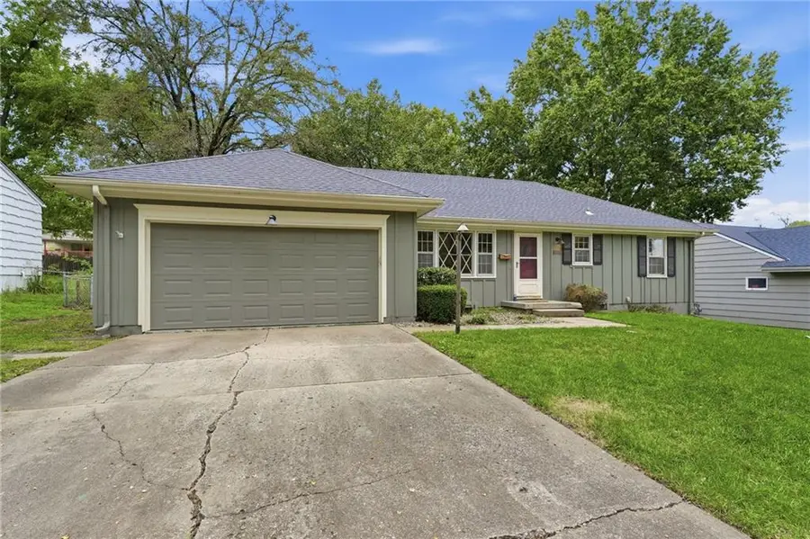 8116 W 92nd Street, Overland Park, KS 66212 - #3