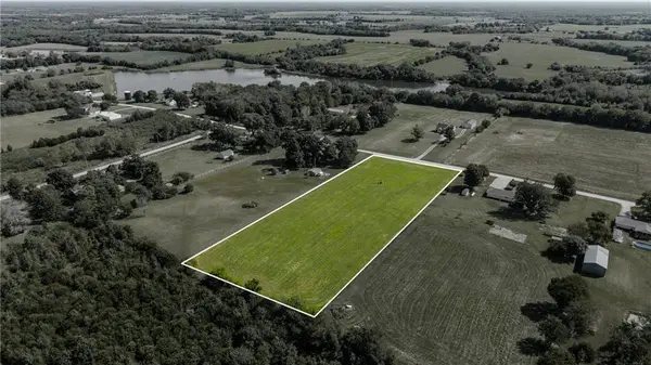 Little Road, Garden City, MO 64747