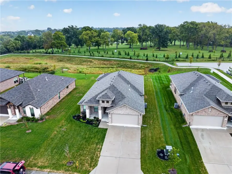 7557 Mccormick Drive, Shawnee, KS 66227 - #2