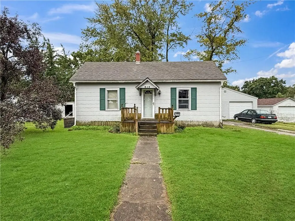 619 W 26th Street, Higginsville, MO 64037 - #1