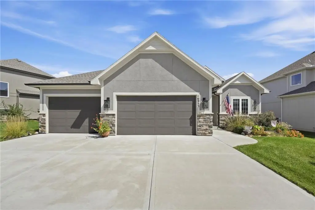 16955 S Elmridge Street, Olathe, KS 66062 - #1