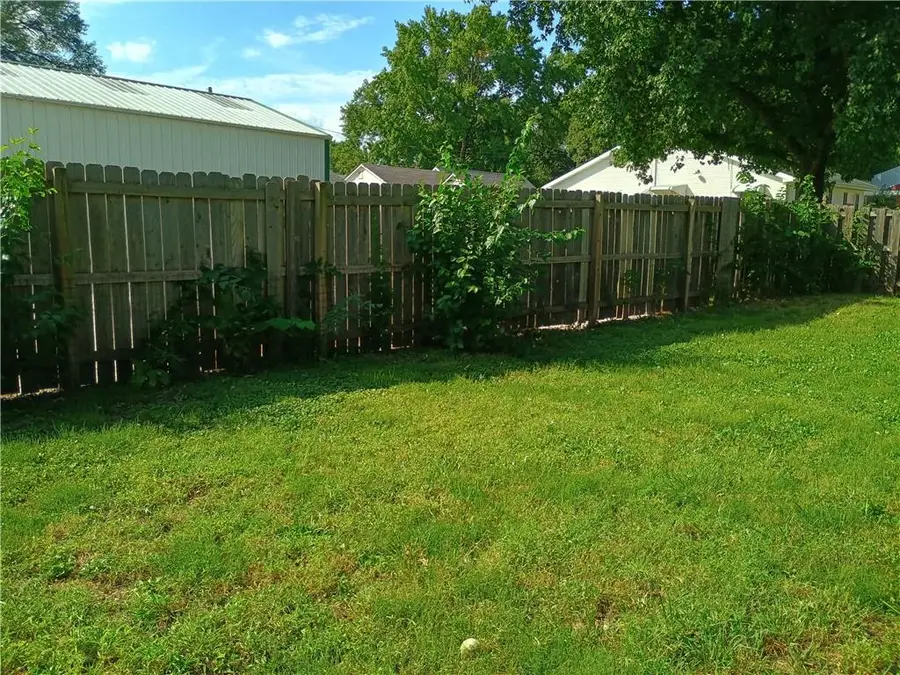 204 S 2nd Street, Lansing, KS 66043 - #3