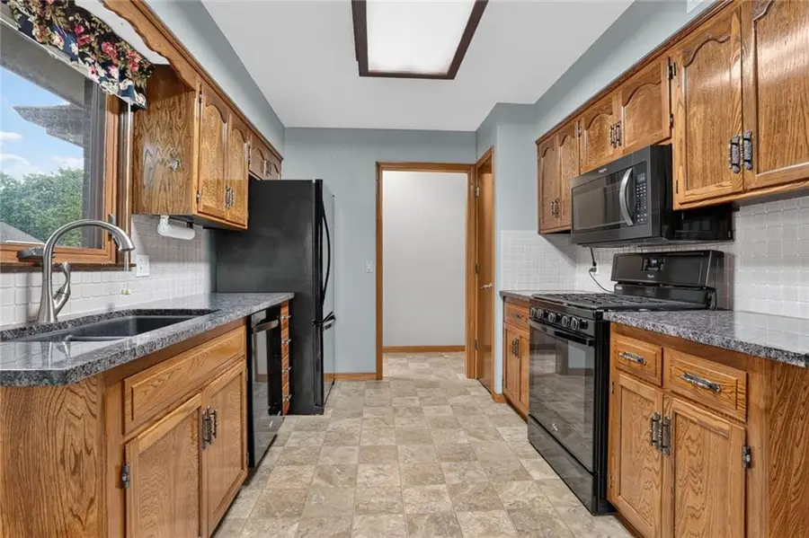 1113 S Valley Road, Olathe, KS 66061 - #2