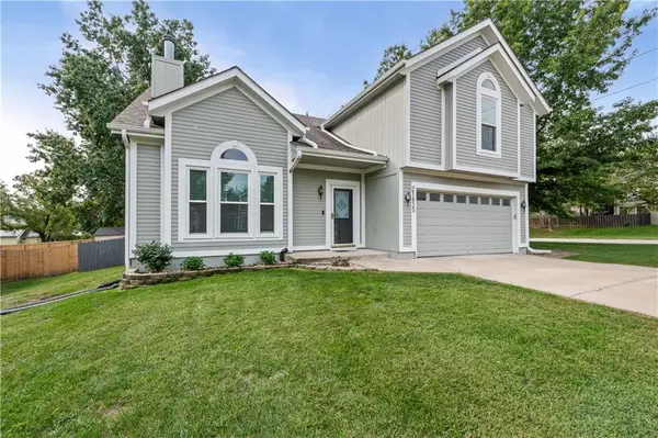 21415 W 52nd Street, Shawnee, KS 66218