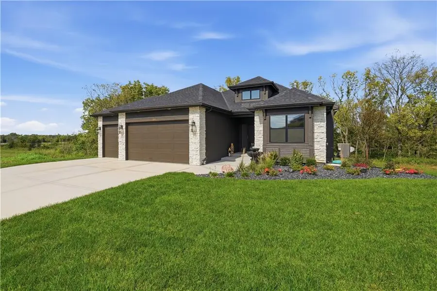 518 Turnbridge Drive, Raymore, MO 64083 - #2