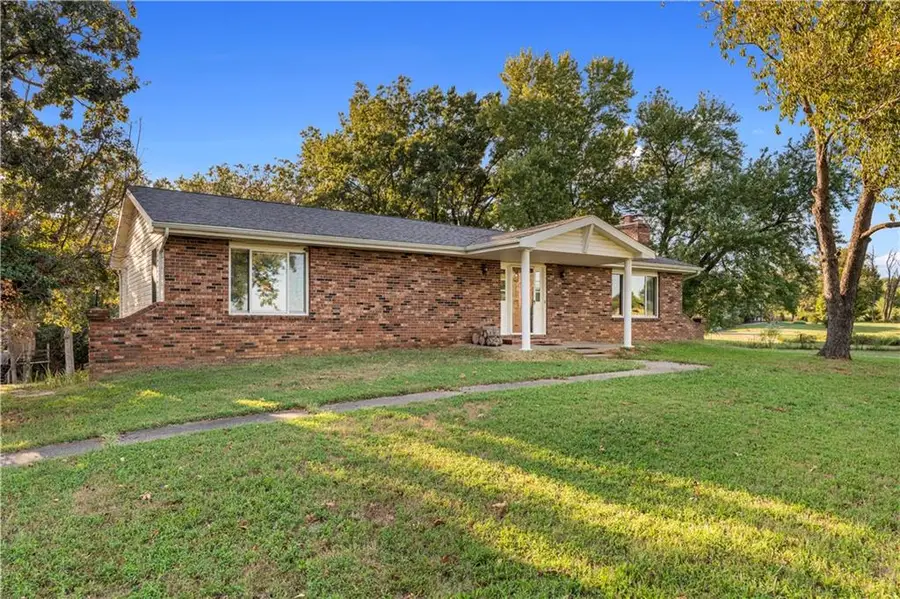 23672 S Bb Highway, Nevada, MO 64772 - #3