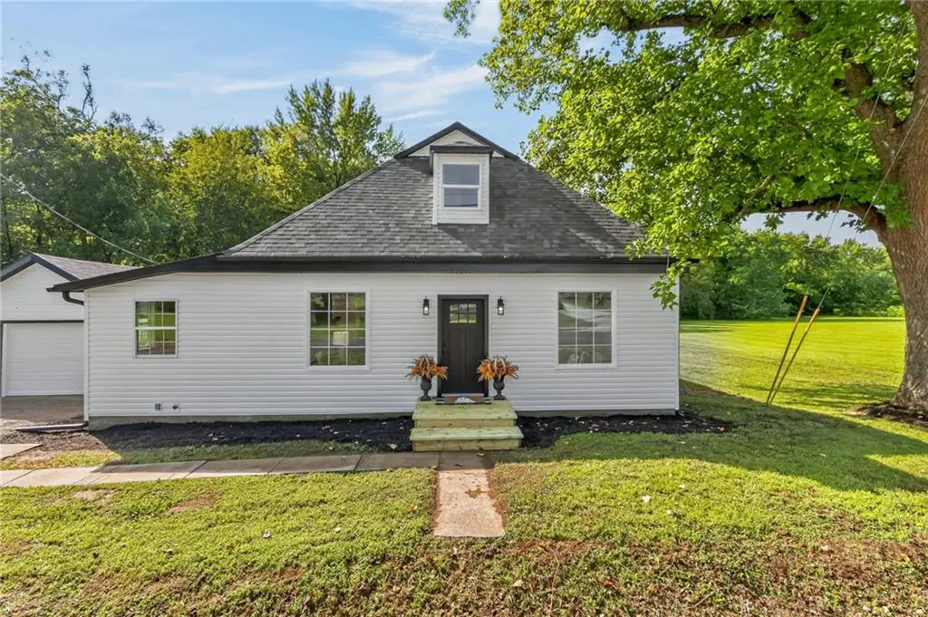 606 E Elijah Street, Easton, MO 64443 - #1