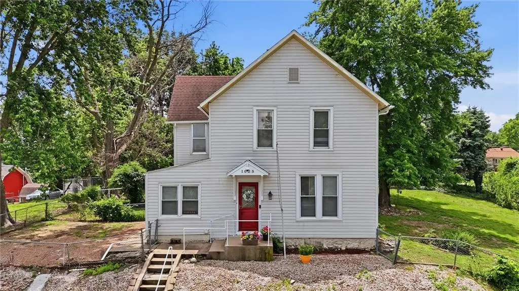 1025 Ironmoulders Street, Leavenworth, KS 66048 - #1