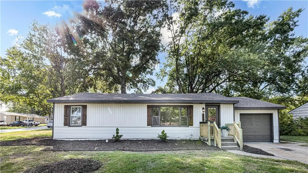 610 SW Browning Avenue, Lees Summit, MO 64063 - #1