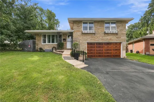 10407 E 30th Terrace, Independence, MO 64052
