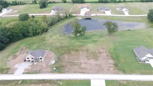 39 SW 160th Road, Warrensburg, MO 64093