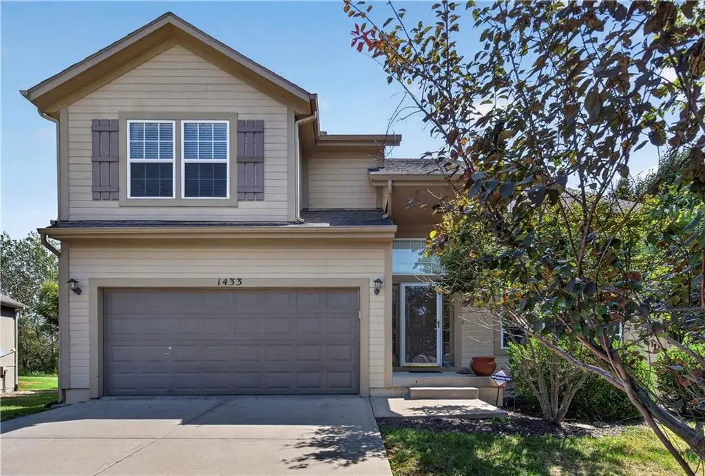 1433 Glen Drive, Louisburg, KS 66053 - #1
