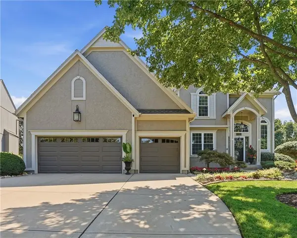 15231 Woodson Lane, Overland Park, KS 66223