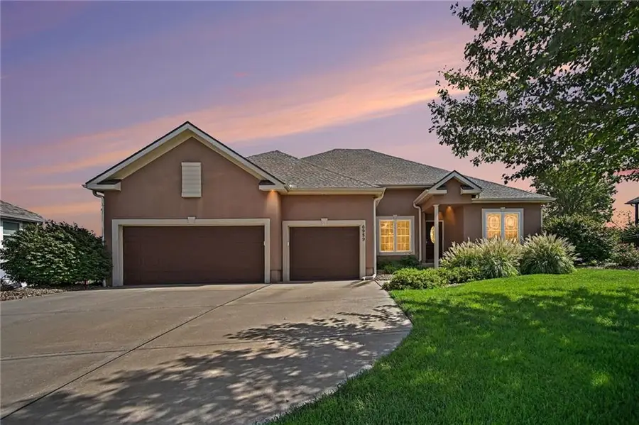 6989 141st Street, Basehor, KS 66007 - #2