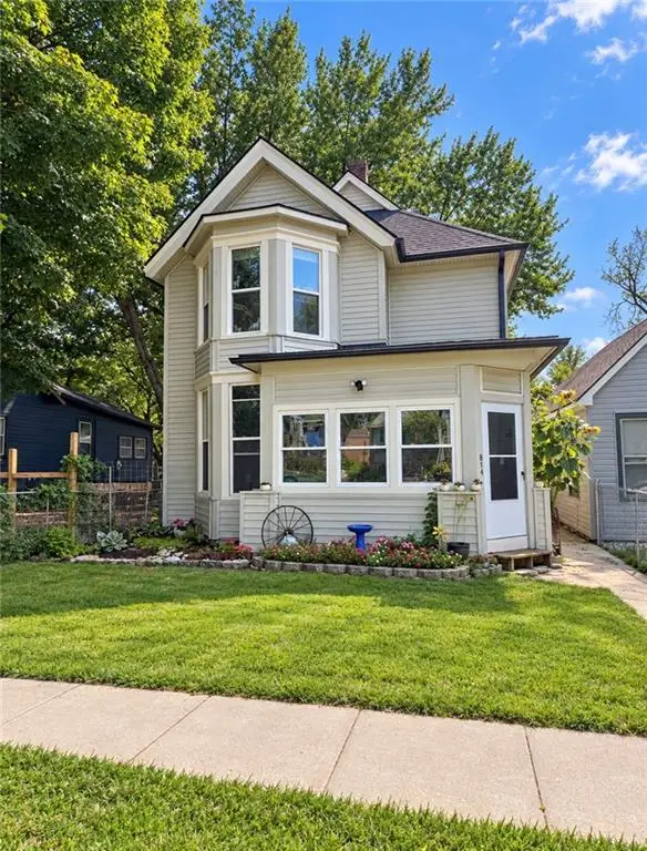 813 Columbia Avenue, Leavenworth, KS 66048 - #1