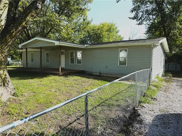 30877 Rhonda Street, Excelsior Estates, MO 64062