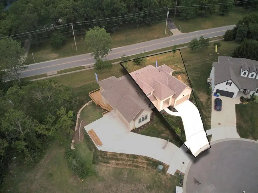 22310 W 76th Street Street, Shawnee, KS 66227 - #2