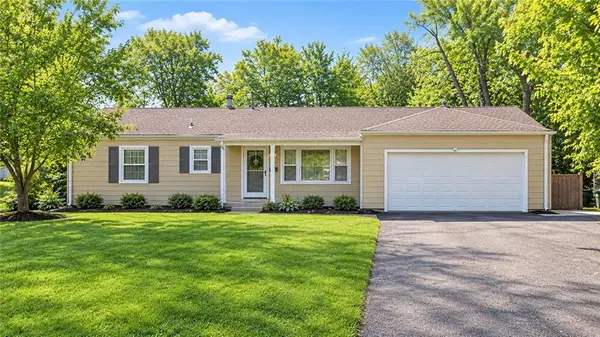 8519 W 69th Terrace, Overland Park, KS 66204