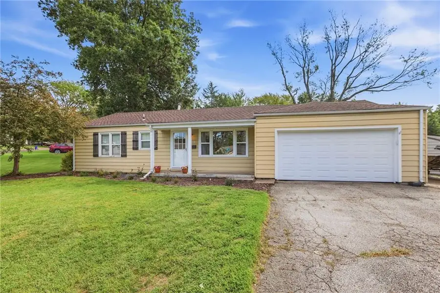 8519 W 69th Terrace, Overland Park, KS 66204 - #2