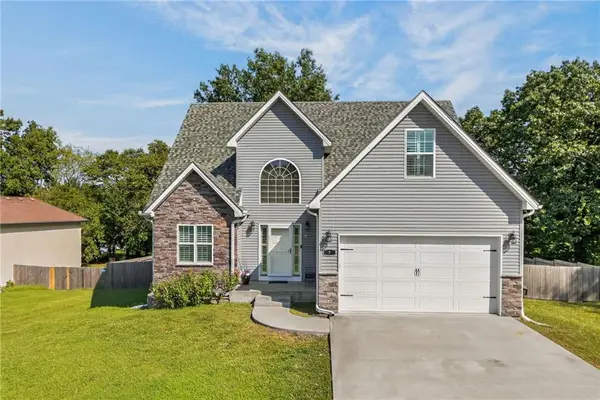 7 SE 230 Road, Warrensburg, MO 64093