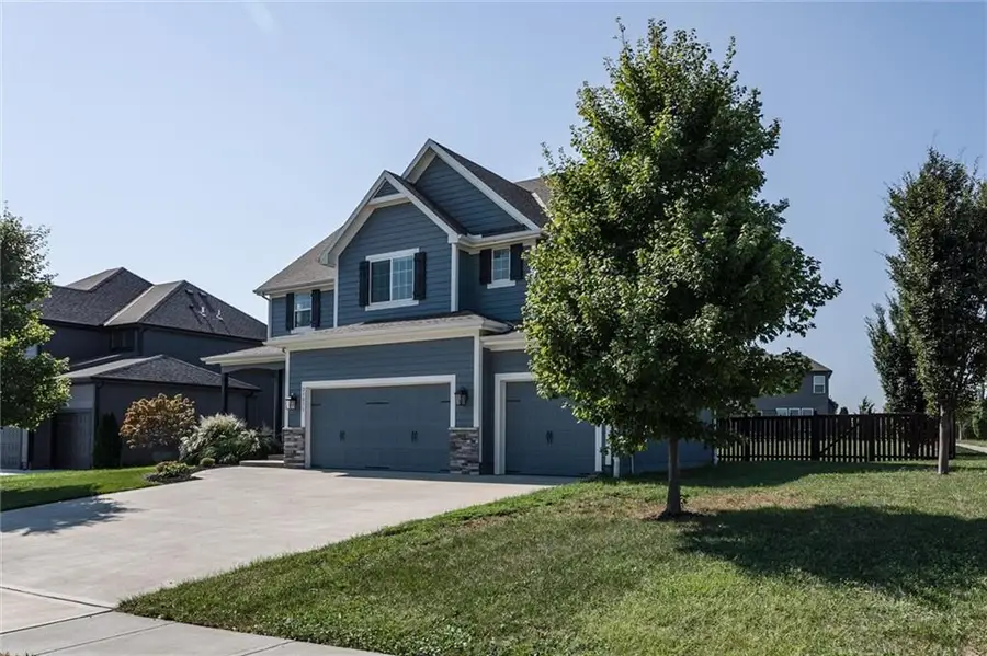 25073 W 148th Terrace, Olathe, KS 66061 - #2