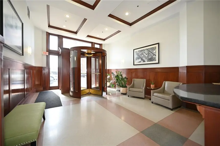 2107 Grand Boulevard #309, Kansas City, MO 64108 - #3