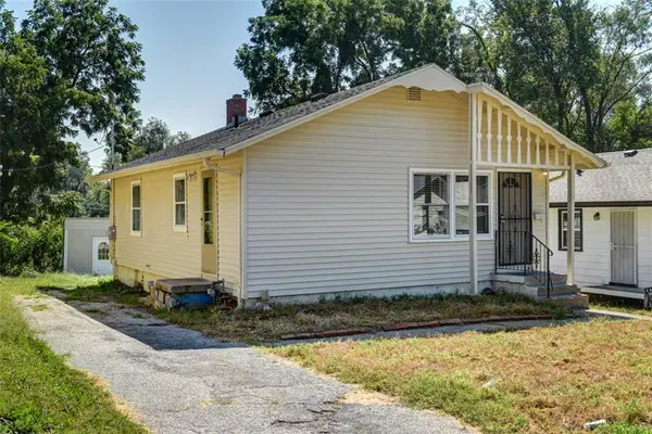 4517 Lawn Avenue, Kansas City, MO 64130