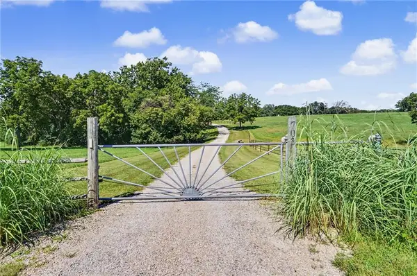 703 Us 40 Highway, Lawrence, KS 66049