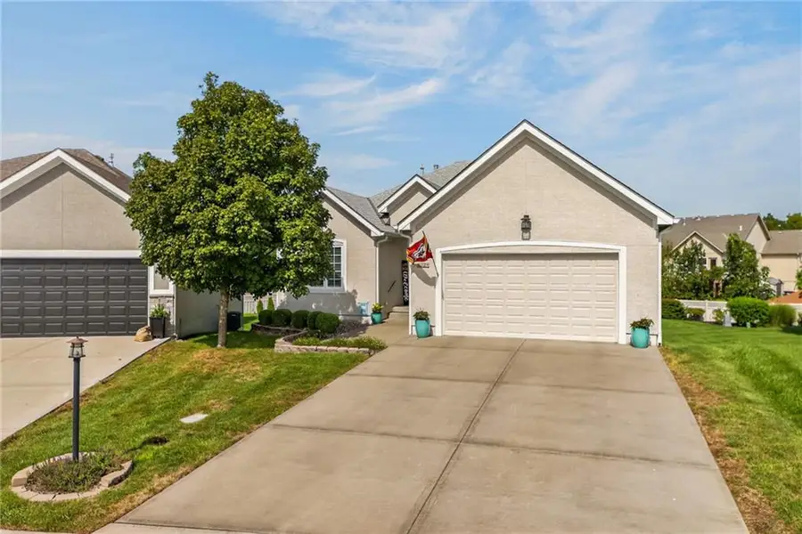 3328 SW Jessie Lane, Lees Summit, MO 64082 - #3