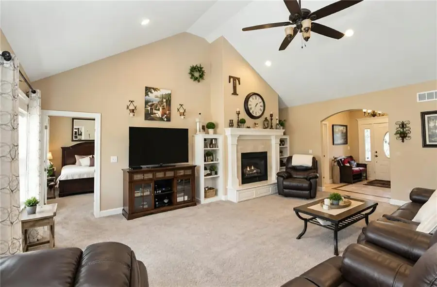 8301 SW State Route V Highway, Saint Joseph, MO 64504 - #3