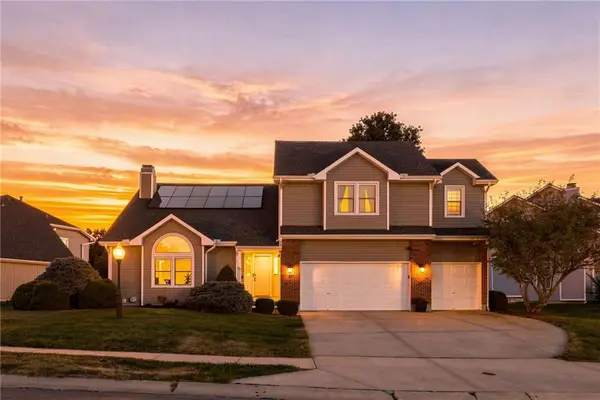 6726 N Charleston Drive, Kansas City, MO 64119