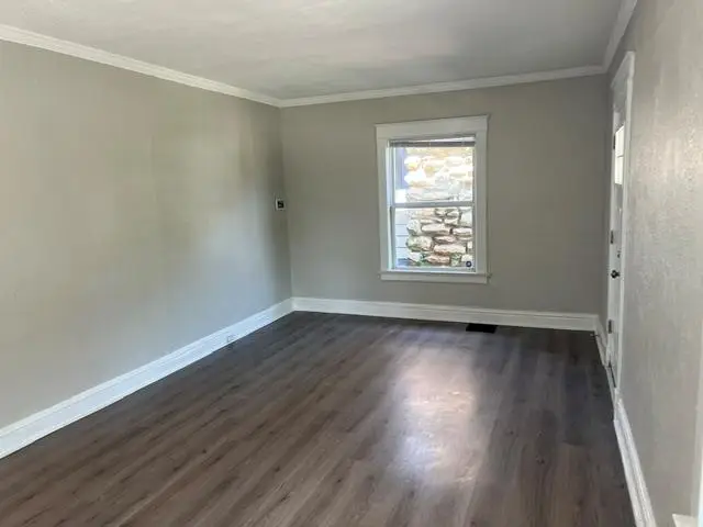 4306 Highland Avenue, Kansas City, MO 64110 - #3