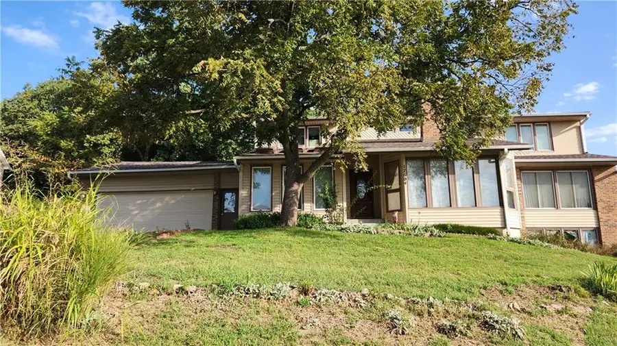 17604 W 67th Terrace, Shawnee, KS 66217 - #2
