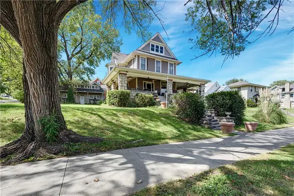 140 Van Brunt Boulevard, Kansas City, MO 64123