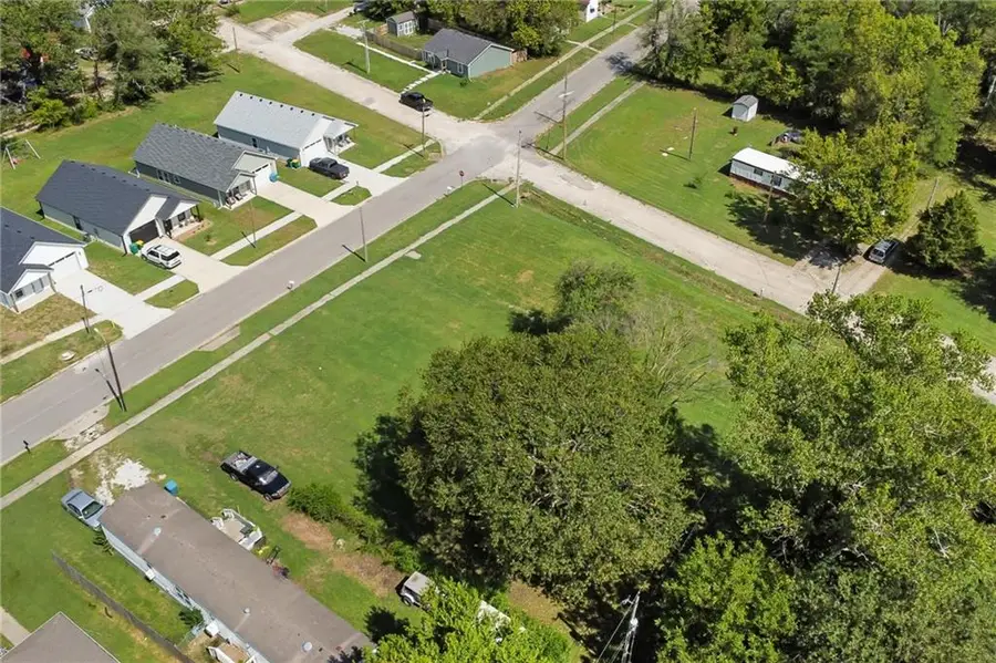 905 Chestnut Street, Osawatomie, KS 66064 - #3