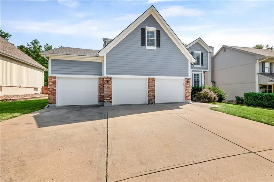 9407 N Tracy Avenue, Kansas City, MO 64155 - #2