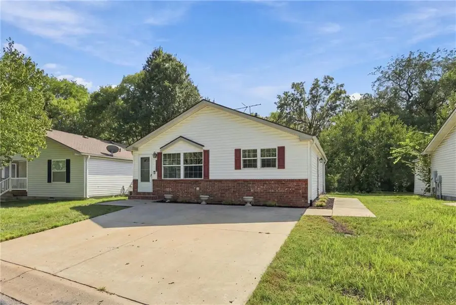 7905 NW 122nd Court, Kansas City, MO 64163 - #3