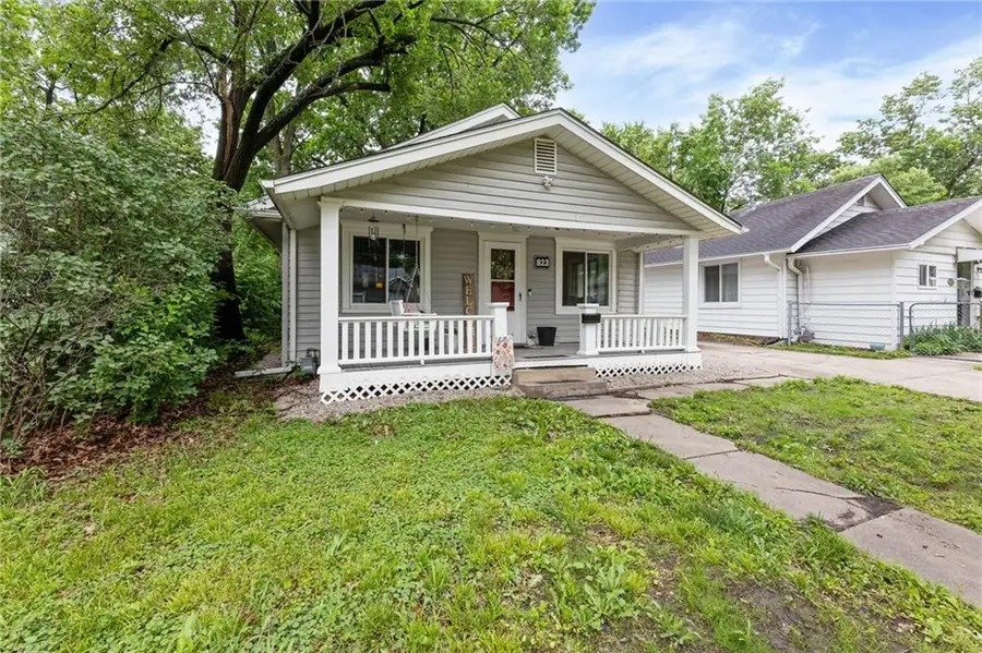 823 S Hickory Street, Ottawa, KS 66067 - #2