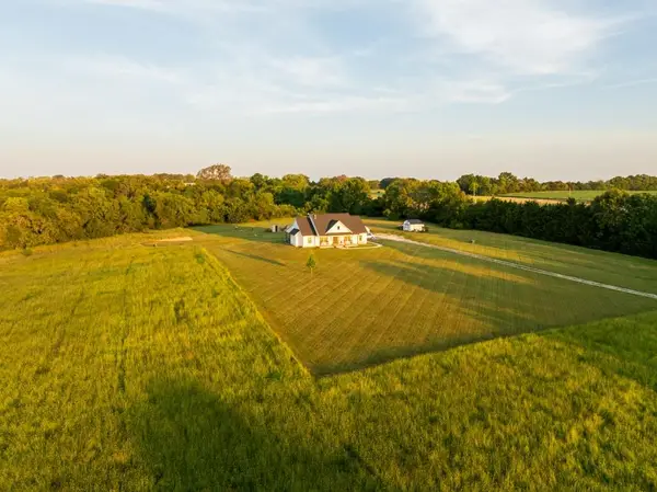 22010 S Excelsior Road, Harrisonville, MO 64701