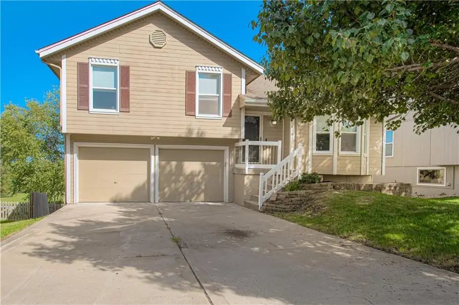 14105 Lora Street, Smithville, MO 64089 - #2